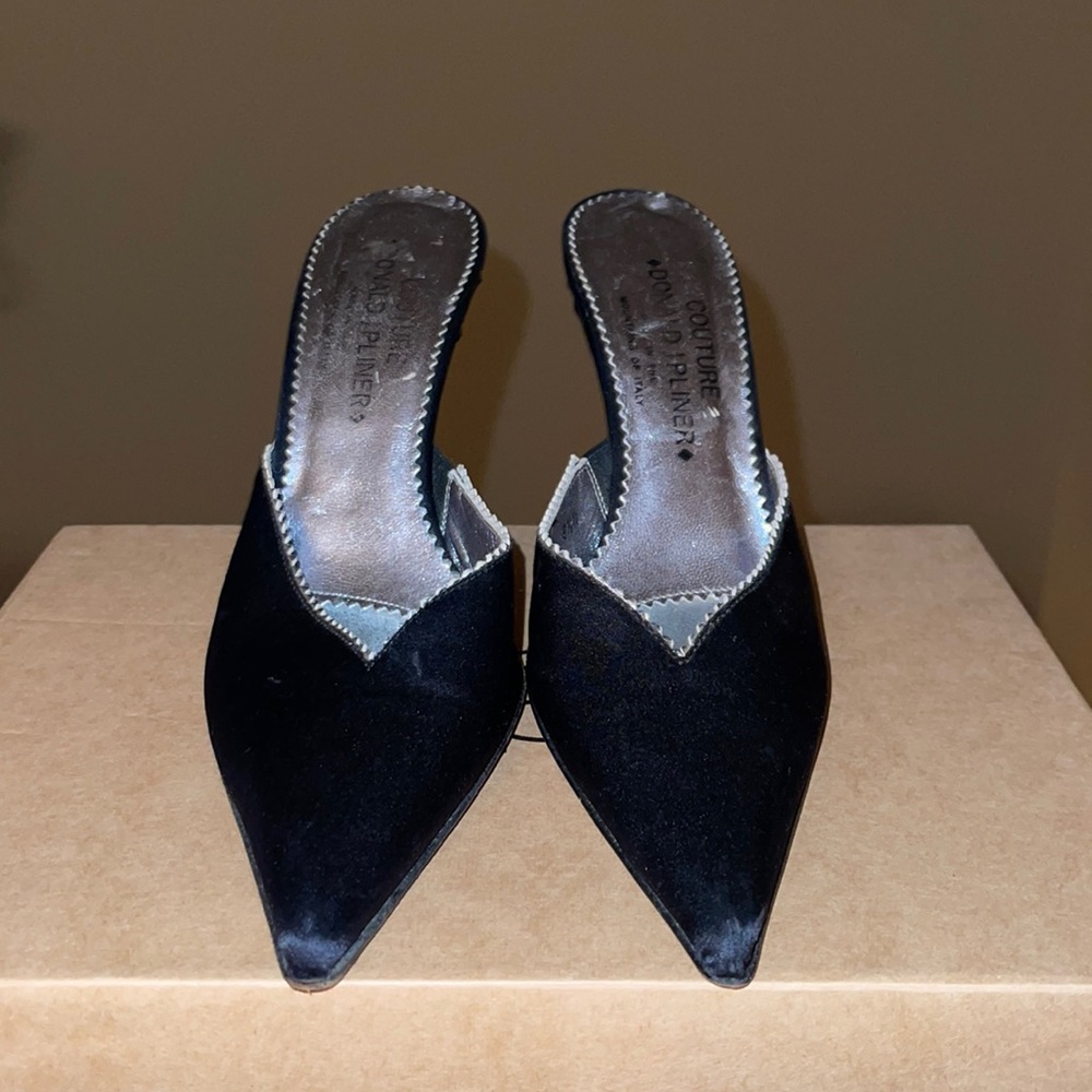Donald J Pliner Mules